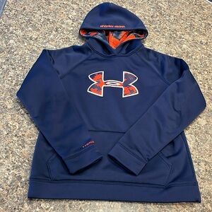 Youth Under Armour Hoodie. Size Large